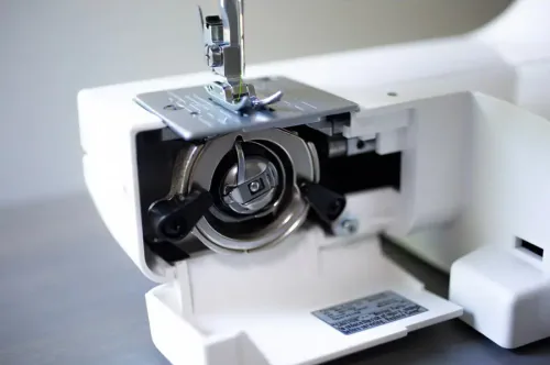 Baby Lock Zest Sewing Machine Needle Necessities