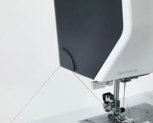 Bernette B38 Sewing Machine AUTOMATIC THREAD CUTTER