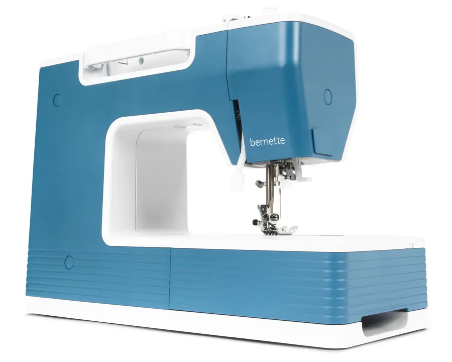 Bernette 05 Academy Sewing Machine backside