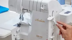 Baby Lock Acclaim Serger Machine AUTOMATIC THREAD DELIVERY SYSTEM