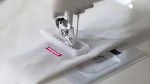 Baby Lock Joy Sewing Machine FOUR-STEP BUTTONHOLE
