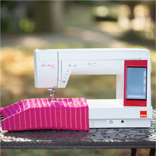 Elna eXcellence 780 Plus sewing process