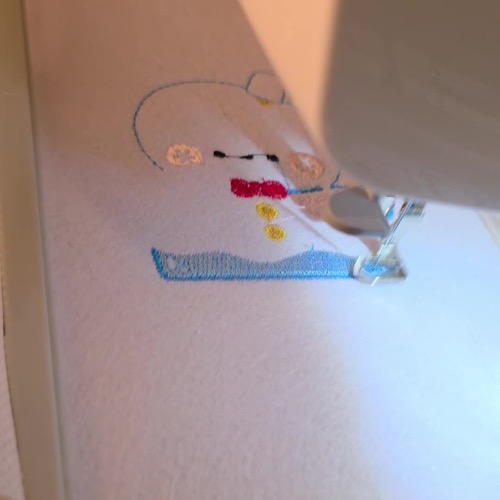 Customer photo of embroidery made with the PooLin EOC05
