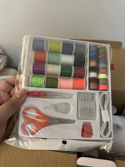 Qoosea starter thread and sewing tools in their tray