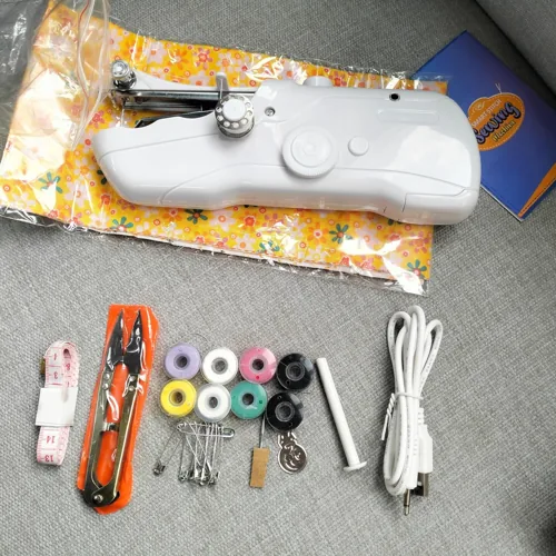 Customer photograph of the GDMONIN sewing machine
