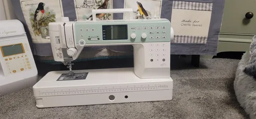 The ef72 at an owner’s quilting workstation.