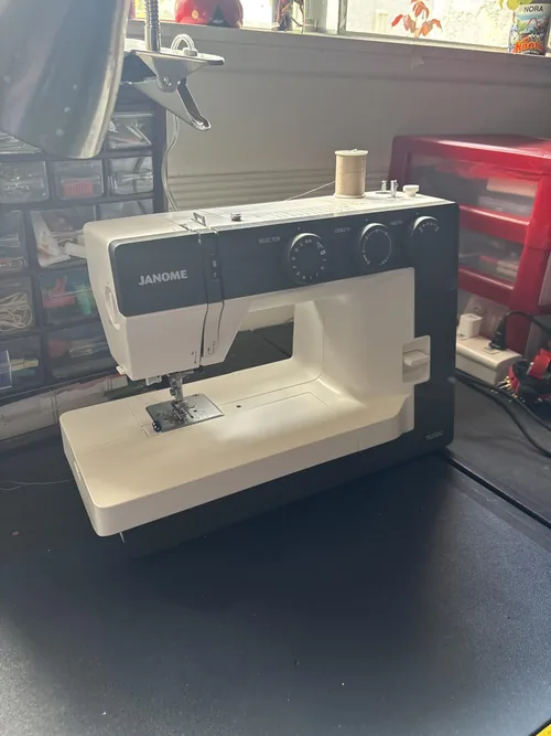 An owner’s Janome 1522DG setup.
