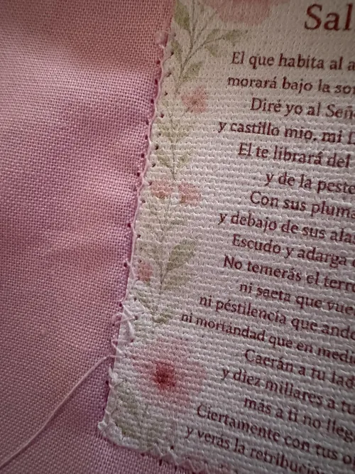 A fabric edge photographed by a Stoigeld owner.